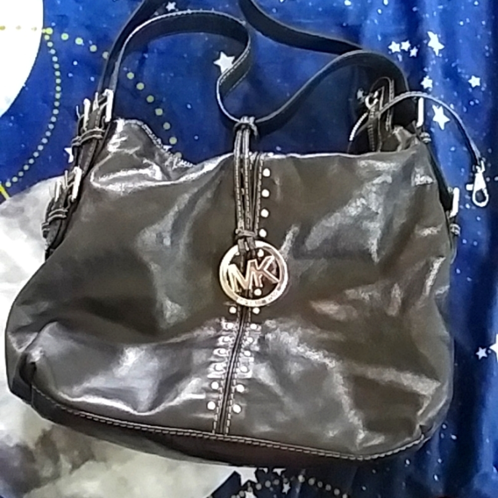 Micheal Kors black purse 👛 *as is*